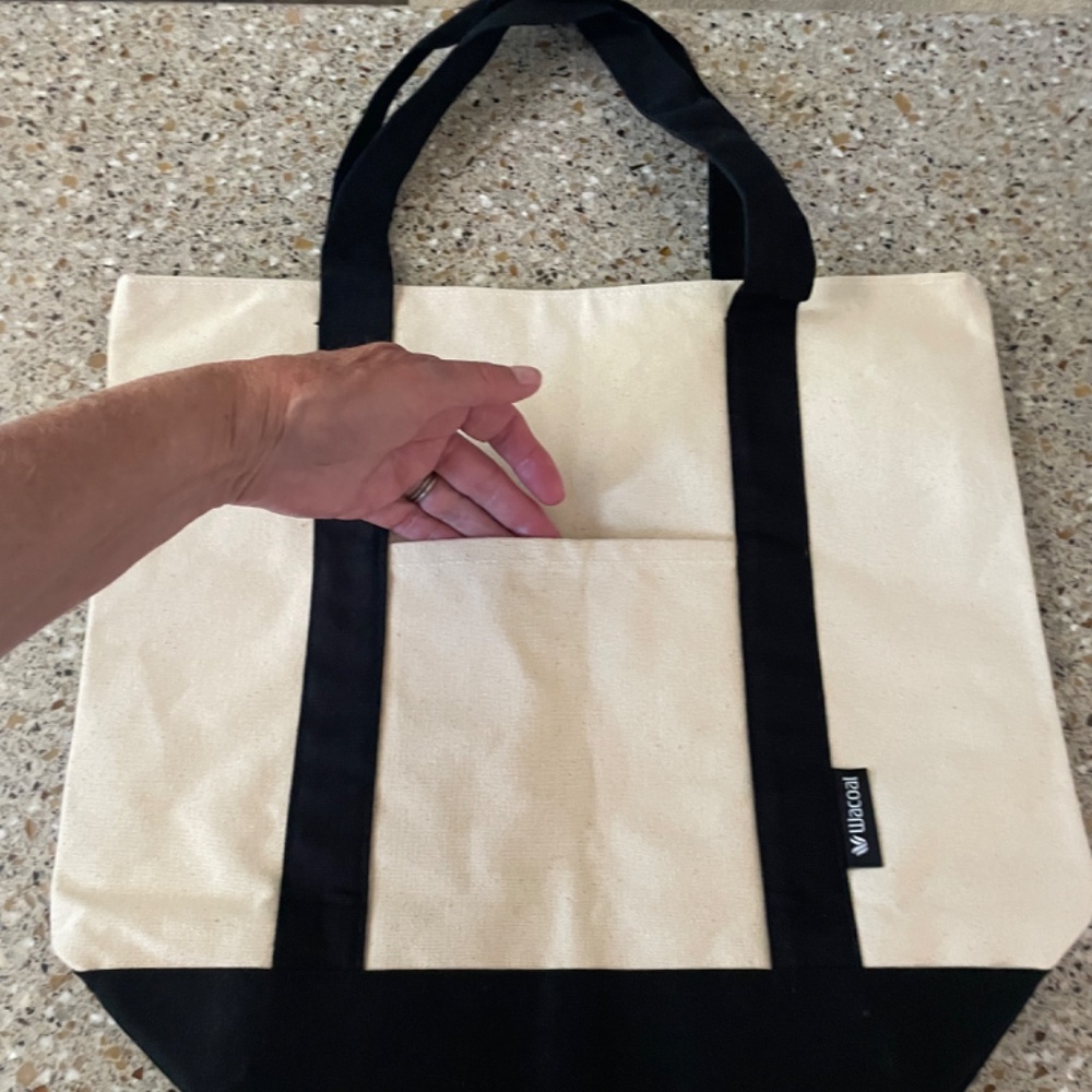 Wacoal Tote EXTRA NICE Fully Lined Front Pocket Black & Natural 16"Wx6"x12"H